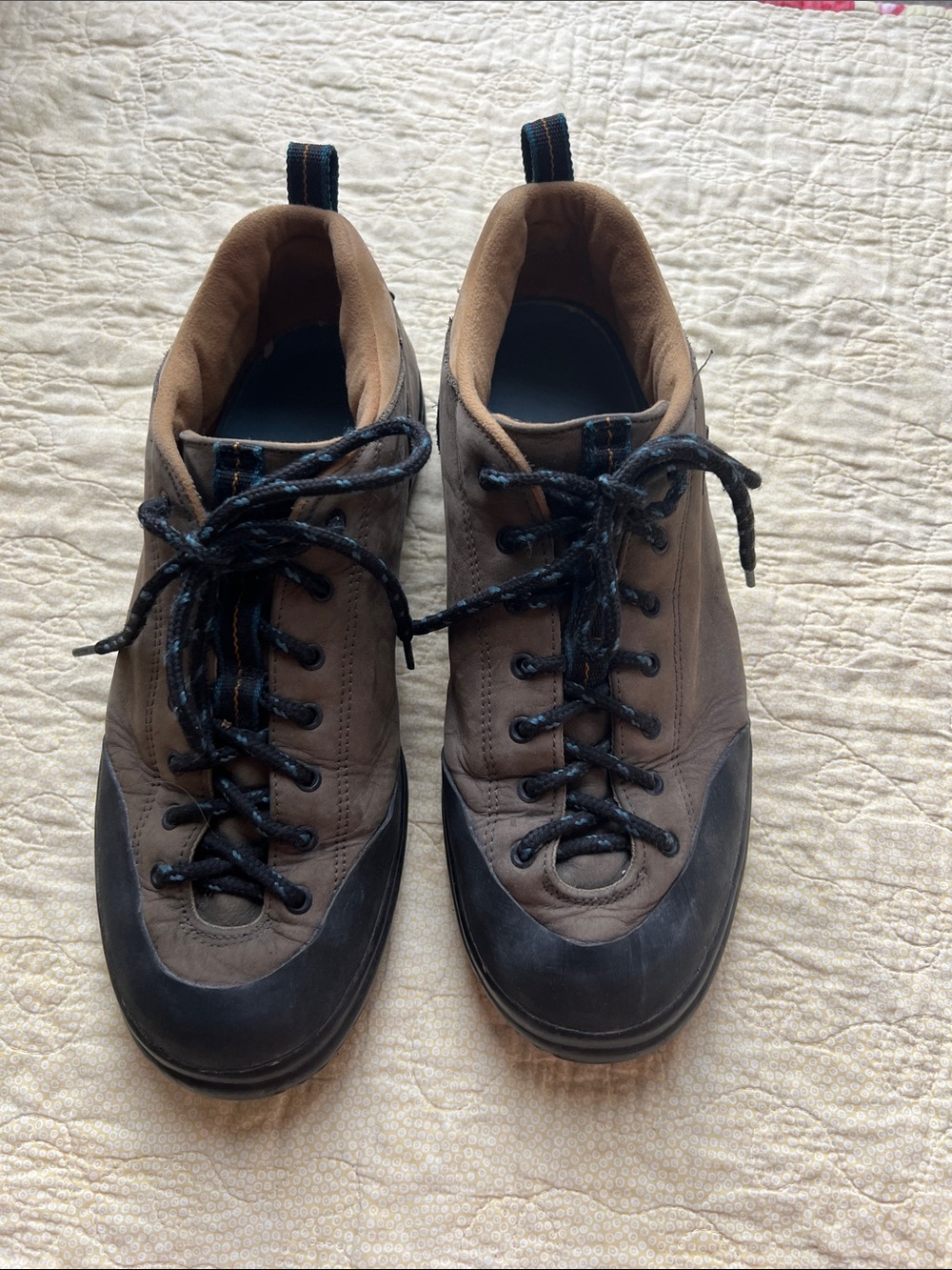 Merrell Men's Brown and Black Chukka Boots